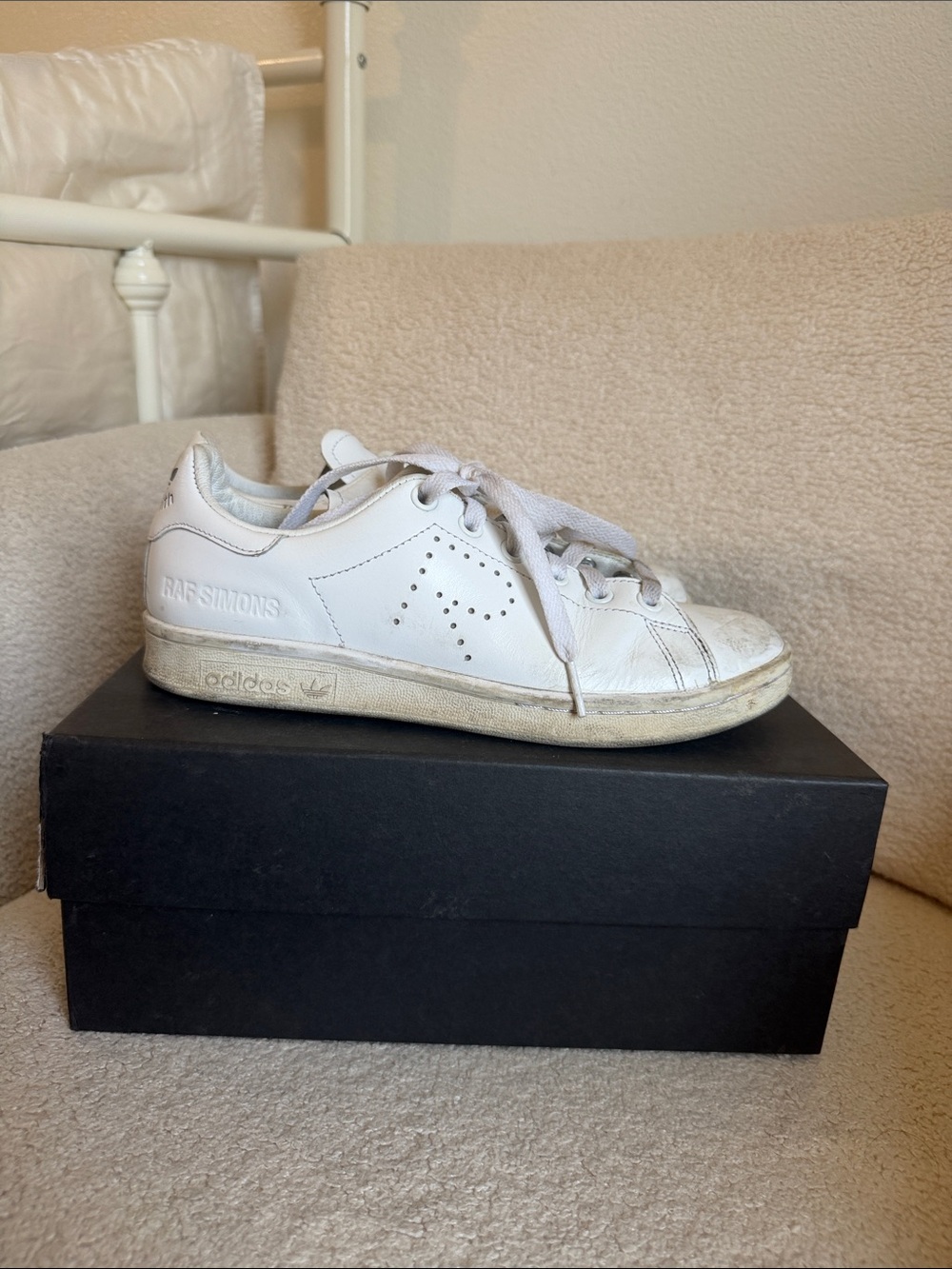 Raf Simons White Leather Low-Top Sneaker